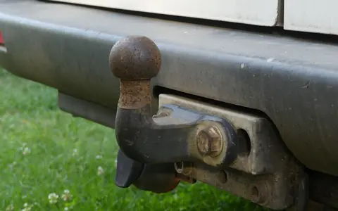 Přívěsný vozík za auto: jak vybrat, řidičák a STK